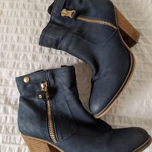 Aldo blue suede boots